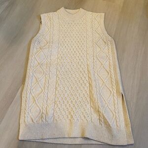 Cable-knit sleeveless layering sweater